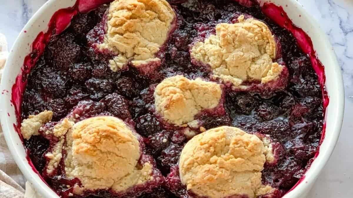 Cobbler aux mûres avec Bisquick.